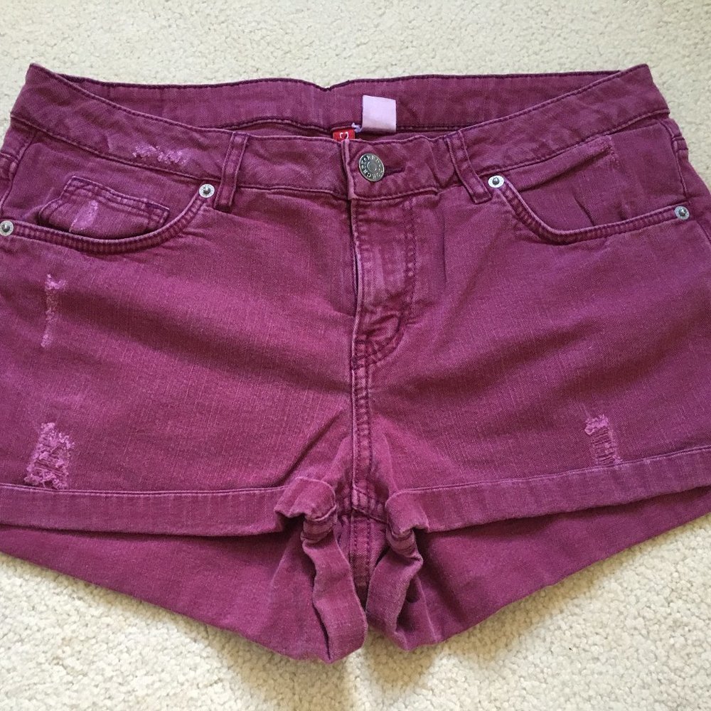 Divided (H&M) Women's Mid-rise Denim Shorts